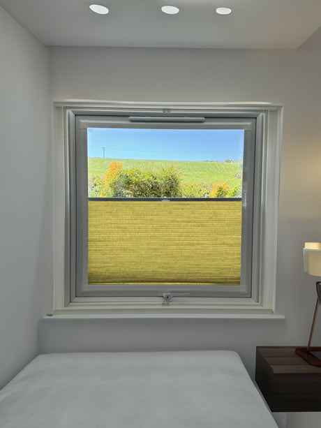 Perfect Fit Duette® Blind Dim Out Day Spring - Blinds4All.co.uk
