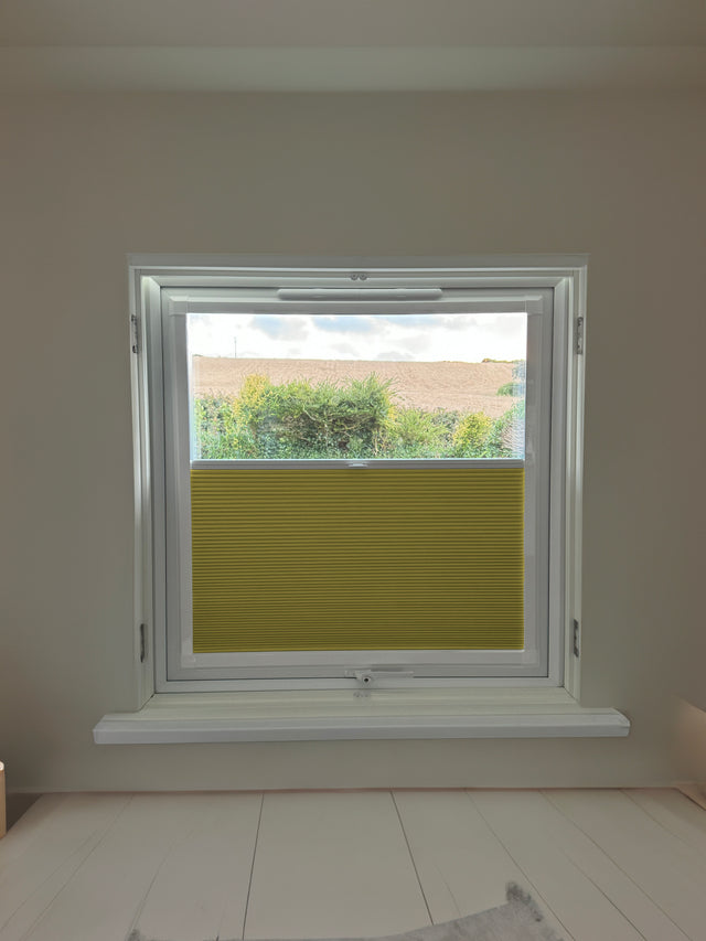 Perfect Fit Duette® Blind Room Darkening Day Spring - Blinds4All.co.uk