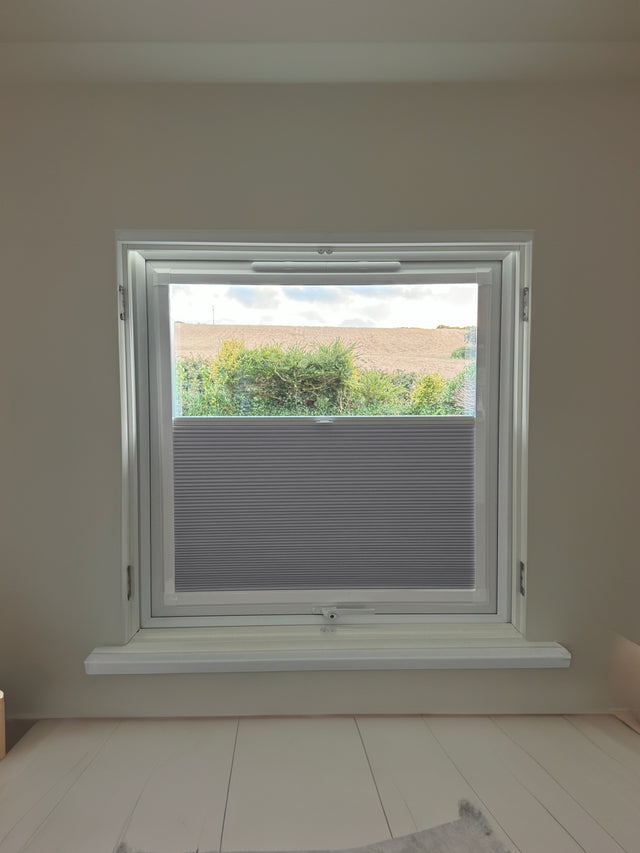 Perfect Fit Duette® Blind Room Darkening Swan White - Blinds4All.co.uk