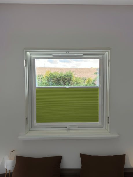 Perfect Fit Duette® Blind Room Darkening Bright Spring - Blinds4All.co.uk