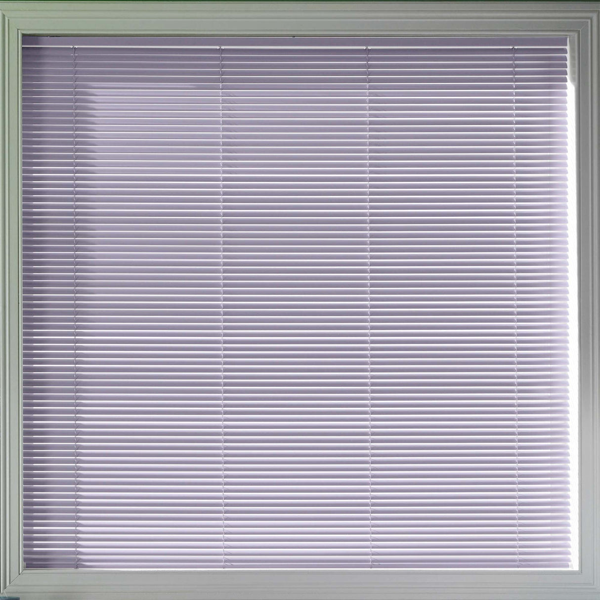Sample - Quartz Red 25mm - Blinds4All.co.uk