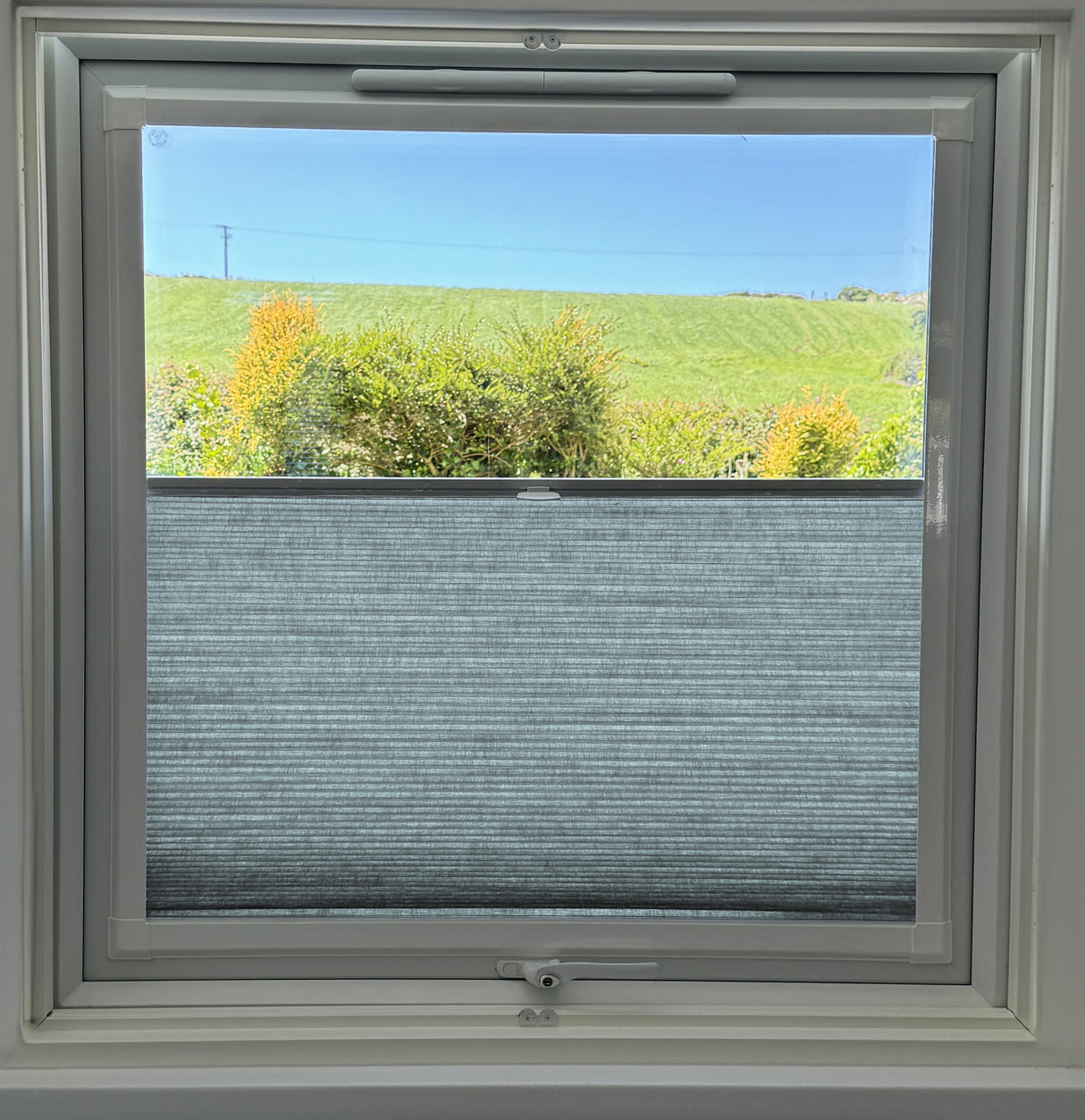 Perfect Fit Duette® Blind Dim Out Brittany Blue