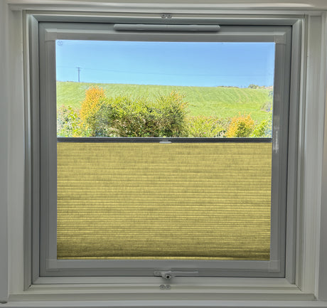 Perfect Fit Duette® Blind Dim Out Day Spring - Blinds4All.co.uk