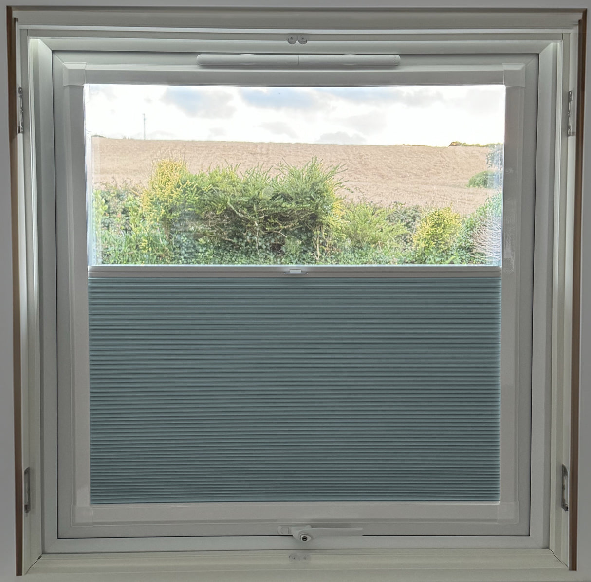 Perfect Fit Duette® Blind Room Darkening Baby Blue