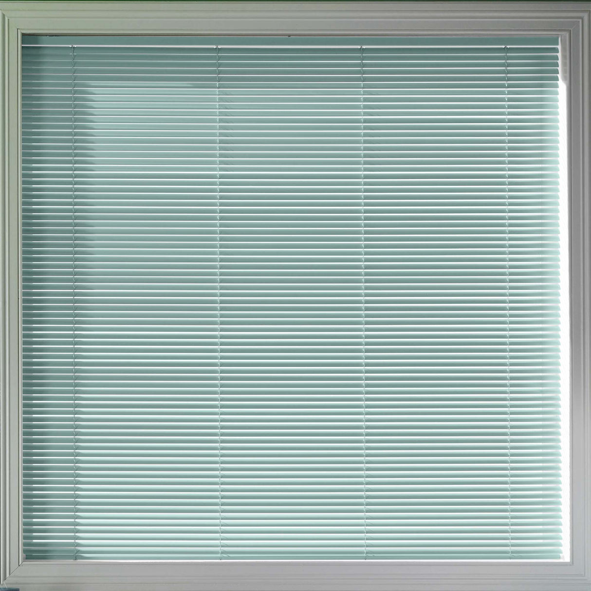 Mintz 25mm - Blinds4All.co.uk