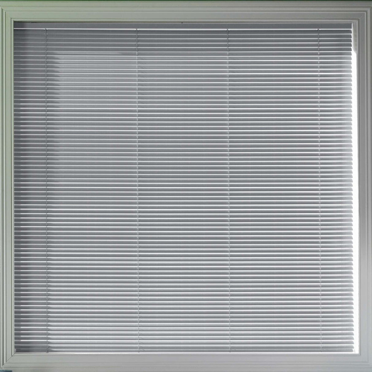 Perfect Fit Metal Venetian Sample - Rapture Rebel 25mm - Blinds4All.co.uk