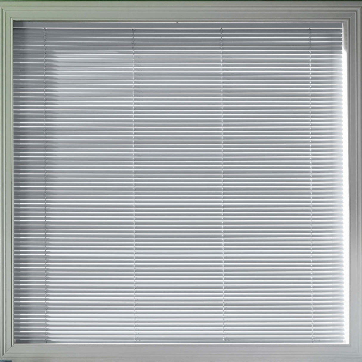 Sample - Atmosphere 25mm - Blinds4All.co.uk
