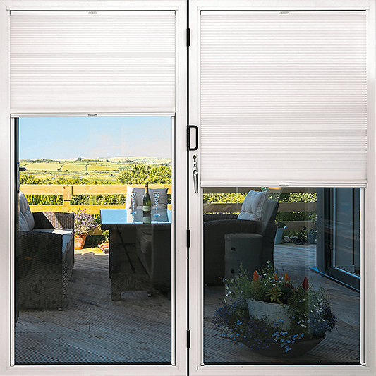 Duette® TruFit® Sample - Dim Out Swan White - Blinds4All.co.uk